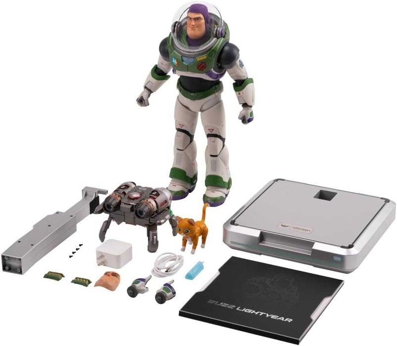 Robosen Buzz Lightyear Robot, интерактивная говорящая фигурка.