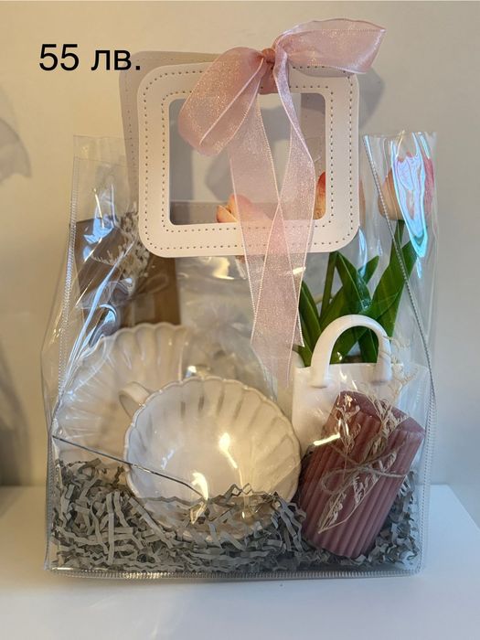 Подарък за 8- ми март- красива чантичка!