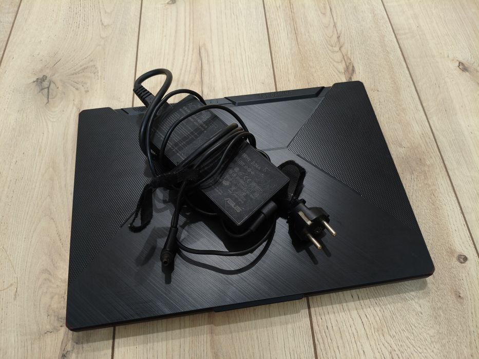 Игровой ноутбук Asus tuf