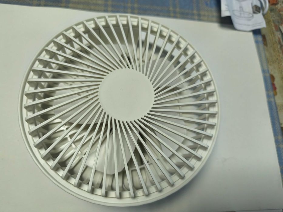 Ventilator portabil si pliabil cu acumulator