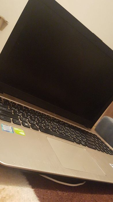 обменяю ноутбук asus