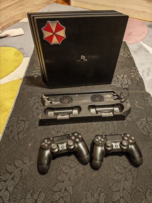 Play station 4 pro