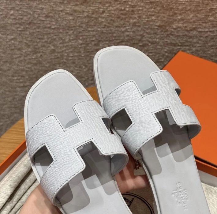 Hrms Oran White (37-40)