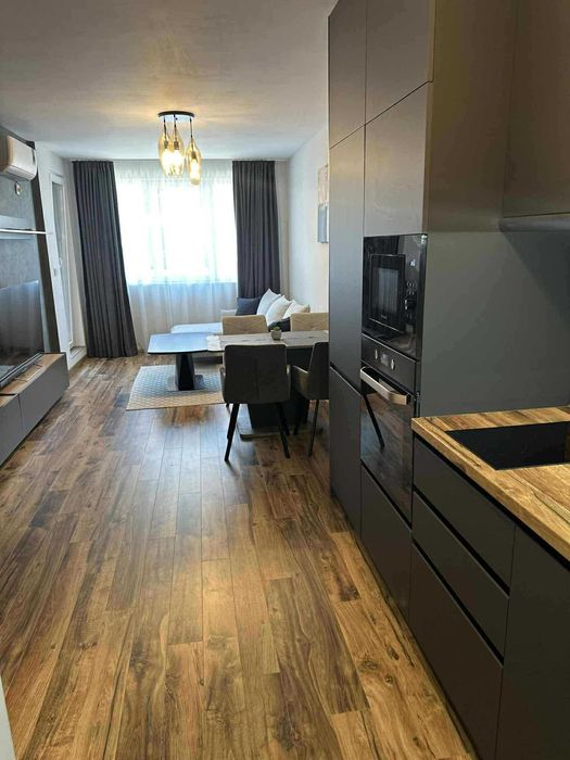 Дава се под наем Двустаен апартамент в Пловдив, Център - 75 кв.м за 459 € - Снимка #11