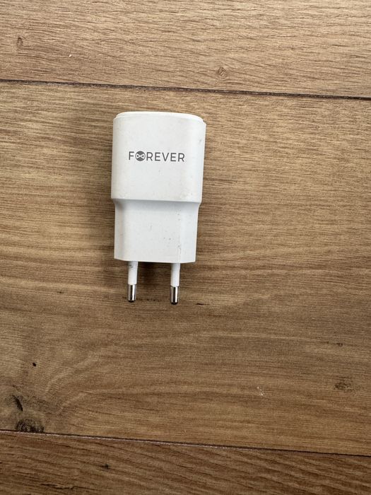 9 бр: Адаптер за фотоапарат Sony, USB кабели и адаптери и зарядно за лаптоп ASUS