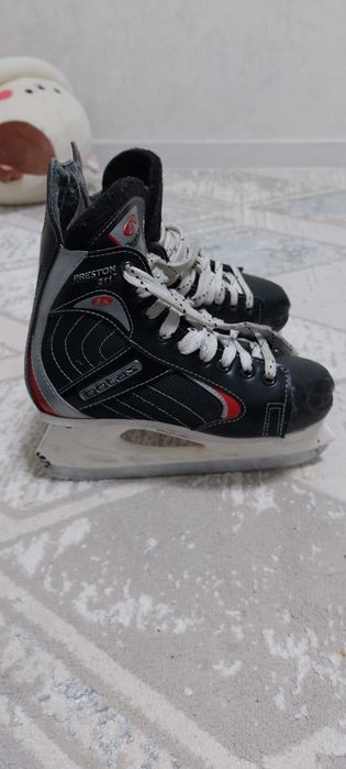 Продам коньки 36 размер