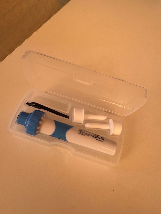 Джобен уред за почистване на уши