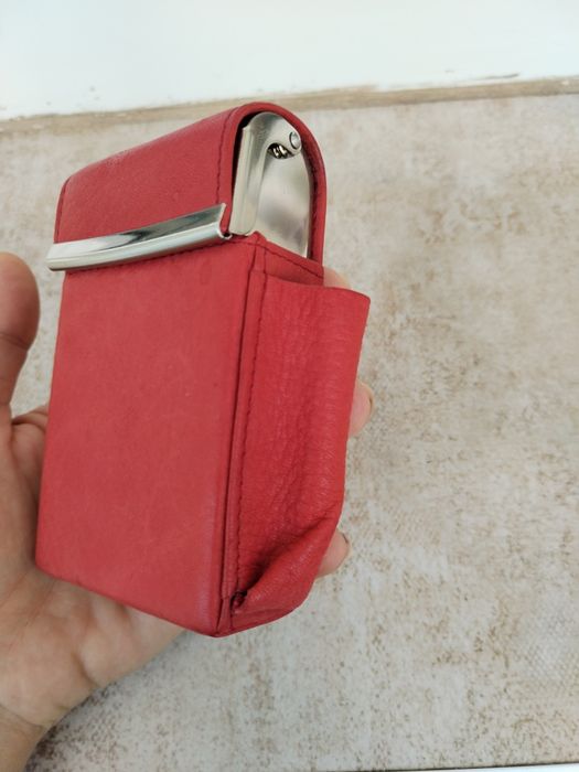 Нова табакера от естествена кожа Pelle Studio