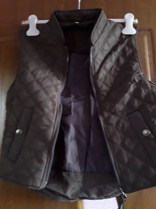 Vând Vestă Dama Mărimea S