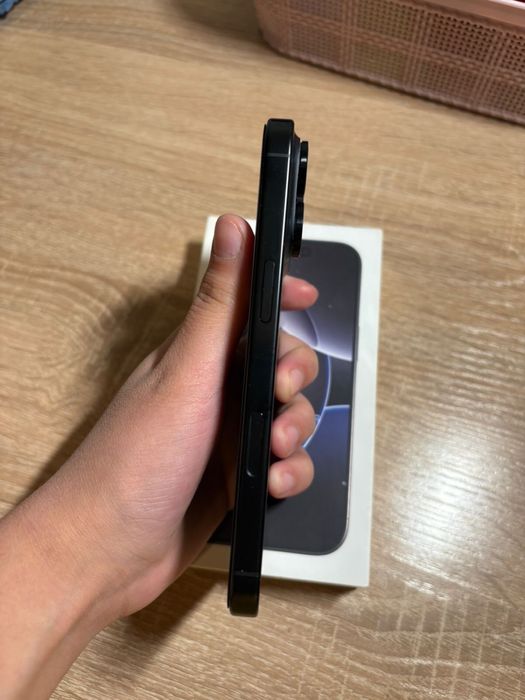 iphone 16 pro продам