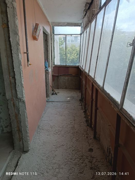 Vând apartament o camera/37 mp