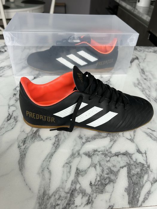 Продам футзалки!