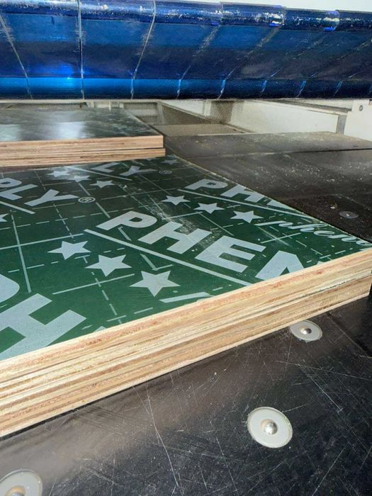 строителен шперплат PHENOPLY 2440/1220/20мм (НАЙ-ГОЛЕМИЯ ВНОСИТЕЛ)