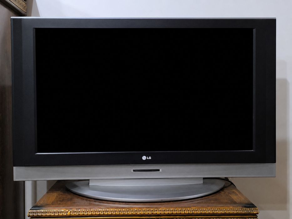 LG 42PC3RV (42") plazma televizor sotiladi