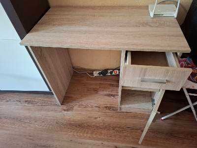 Бюро за офис или дома