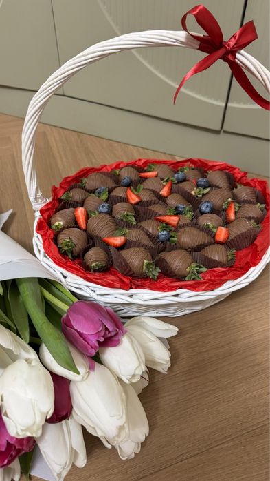 Клубника в шоколаде свежий