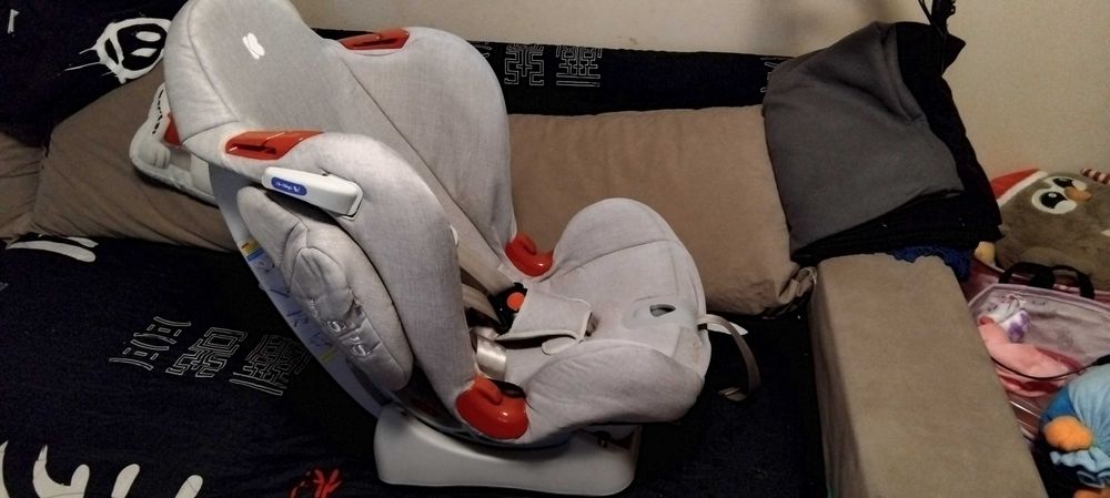 Детски стол за кола Лорели от 0 до 25кг