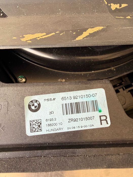 BMW F30 говорители, субуфери под седалките, underseat woofer, speakers, бас и тонколони – аудио БМВ 328i xDrive