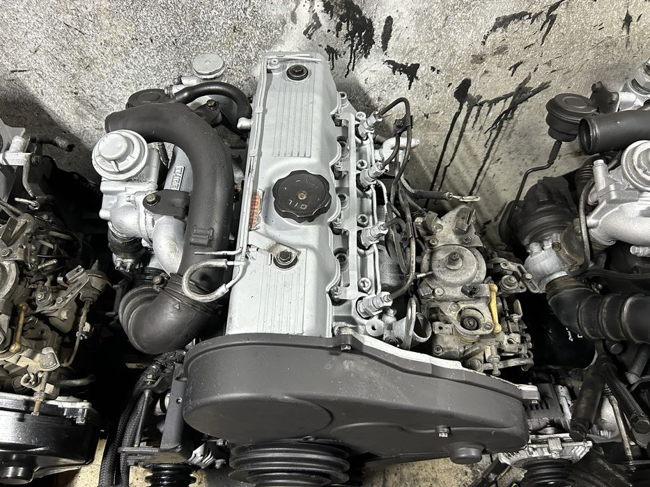 Двигатель, матор 4D56, сборе с новесным,