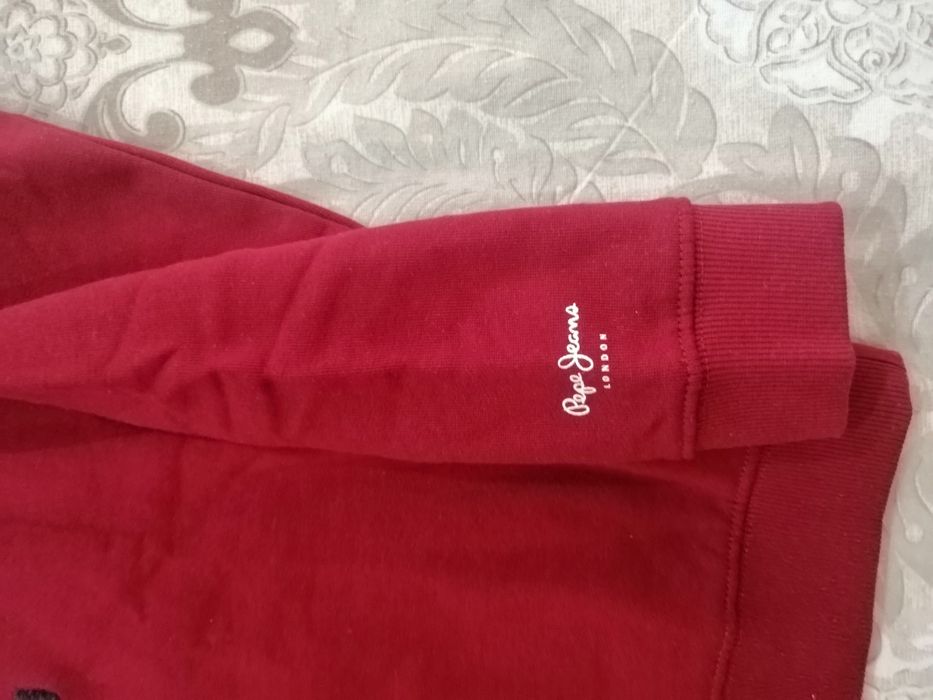 Суичър Pepe Jeans в тъмно червено, нов, размер С