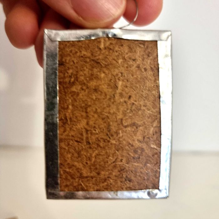 Icoana mica argintie cu Fecioara Maria si Pruncul Iisus