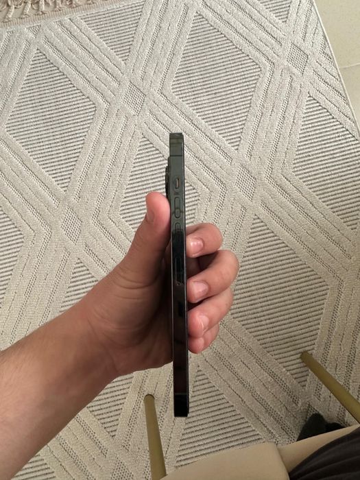 Продам iphone 13 pro max