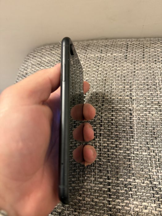 iPhone XR Black 64GB | Baterie 93% | baterie