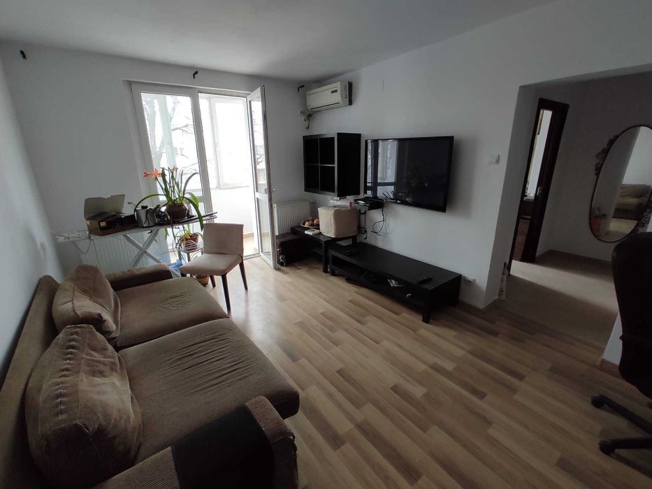 Costin Georgian, 2 camere la 100 m de Metrou