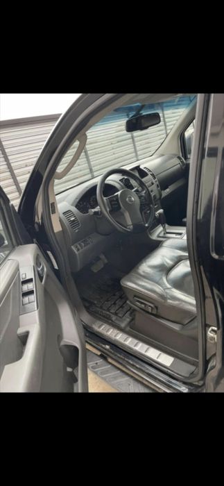 Vand nissan navara aventura d40