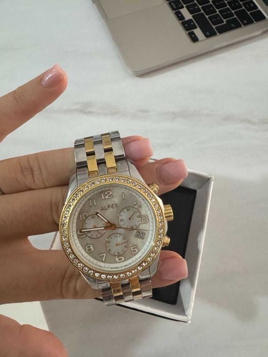 Ръчен дамски часовник бижу ALFEX