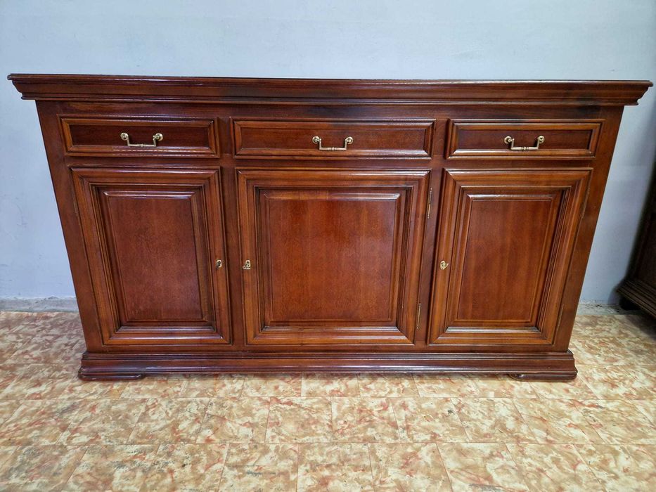 Черешов контрабюфет дресоар три крила