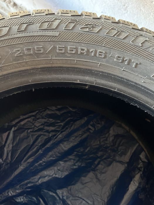 Продаю зимние шины р16