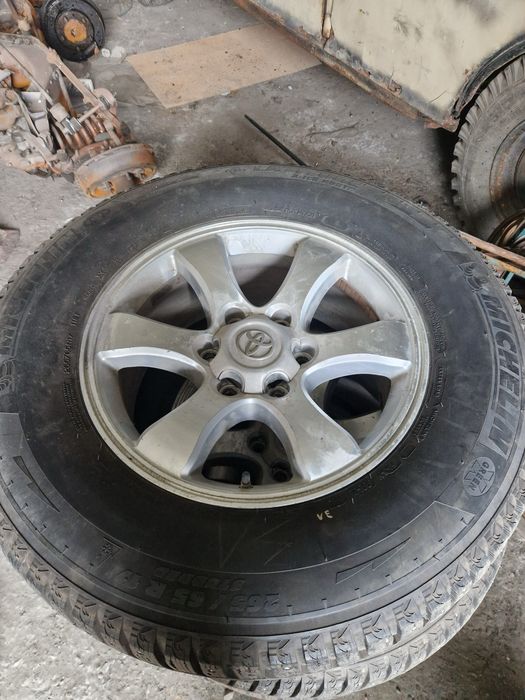 Продам диски r17 на прадо 120-150