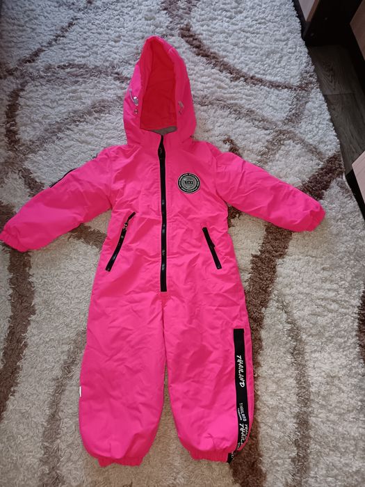 Продам детский комбинезон на девочку весна/осень