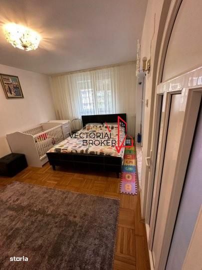 2 camere semidecomandate, et.7, 50mp, renovat, mobilat, Basarabia- Cam