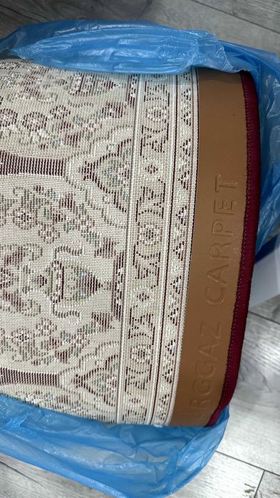 Большой ковер URGGAZ CARPET 12,5 м², после химчистки