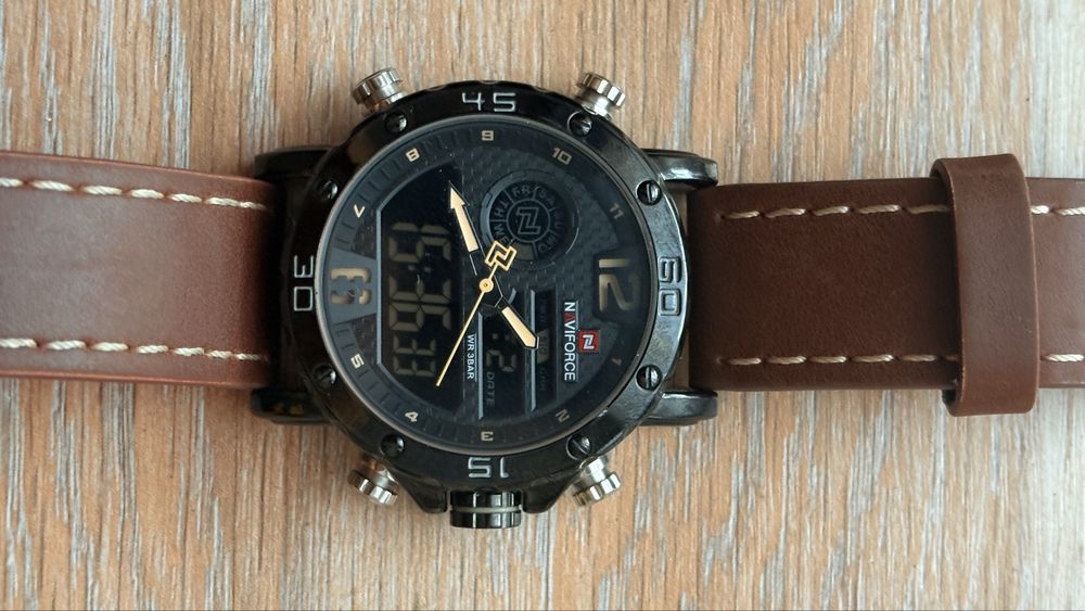 Наручные часы NAVIFORCE