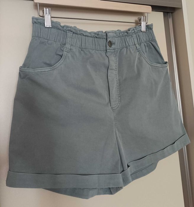 Pantaloni scurti H&M, mar.M (38-40)