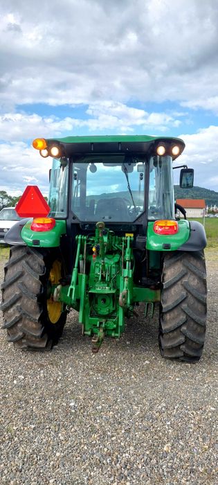 John Deere 5620 cu încărcător frontal