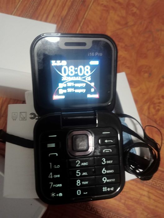 Телефон раскладушка