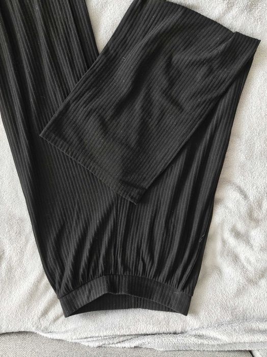 Нов панталон Only