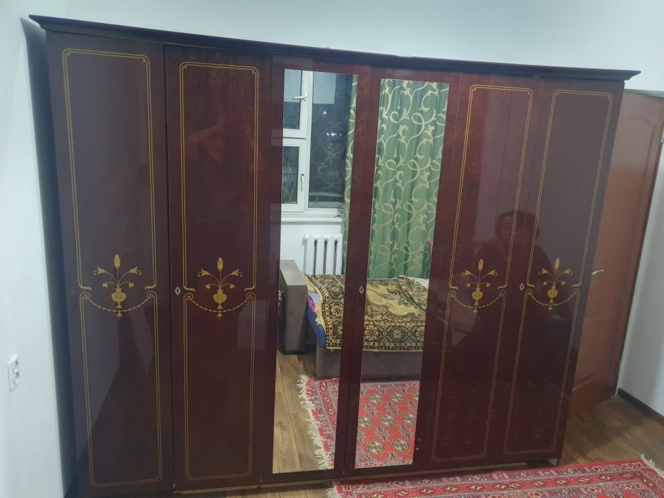 Шкаф для спальной