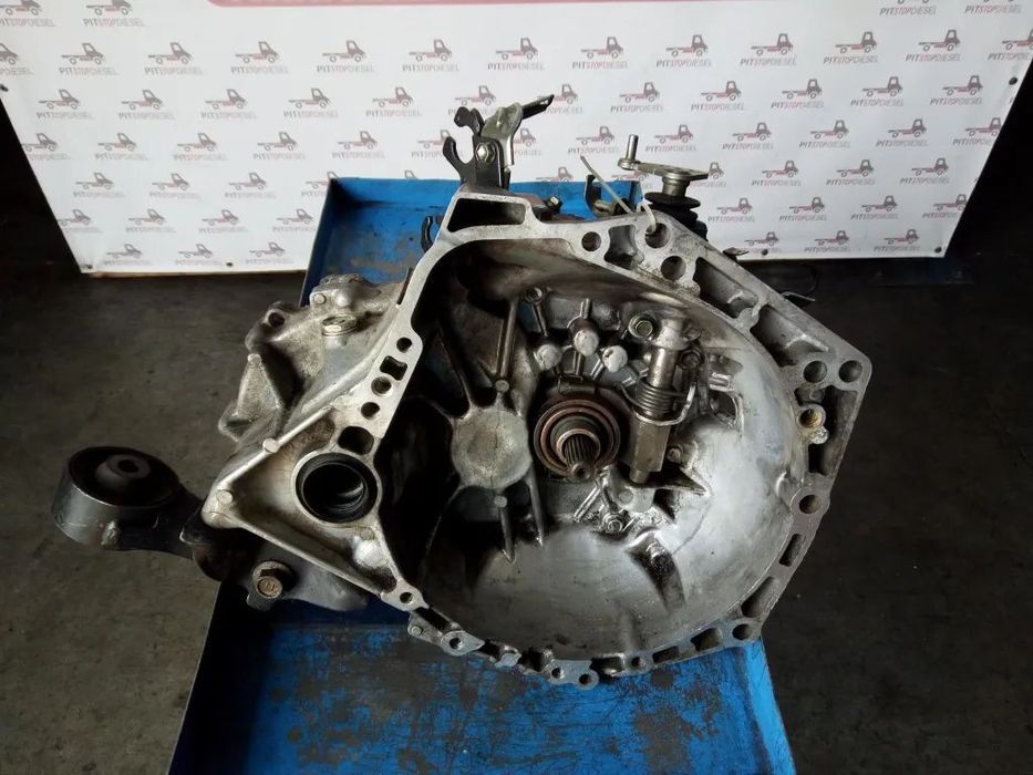 cutie viteze toyota aygo 1.0 benzina  2010 2011 2012 2013 2014 2015