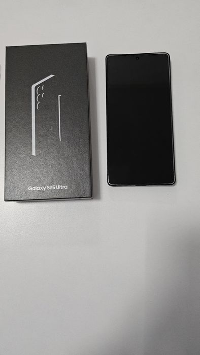 Samsung s25 ultra impecabil