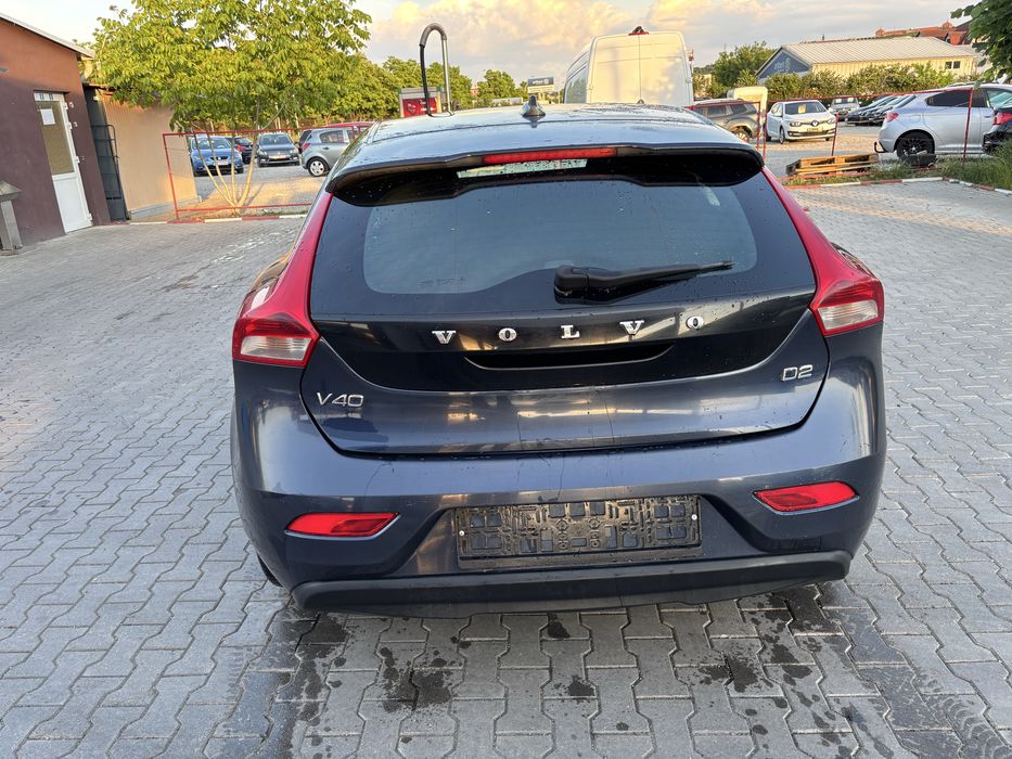 VOLVO V40 2013 — imagine 4