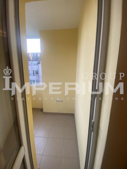 Тристаен апартамент под наем в района на Фулмакс - Център, гр.Варна