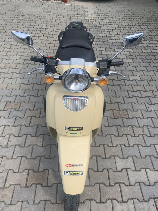 Scuter Aprilia Scarabeo 150 Cm3 Impecabil 5600 km!!! Inmatr.Politie