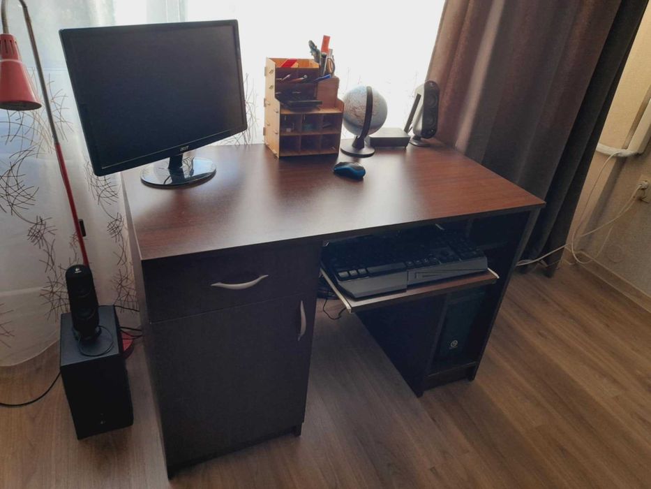 Ученическо Бюро / Бюро за компютър