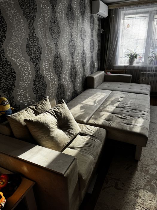 Продам диван. Срочно!