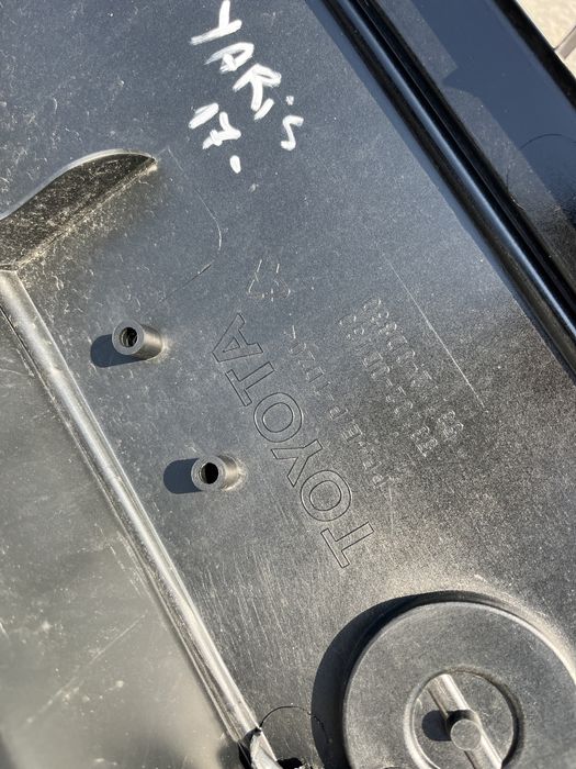 3 броя решетка Toyota Yaris 2017-